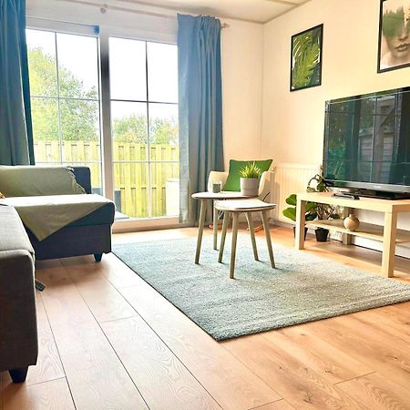 Wellness Bungalow With Jacuzzi &Sauna&Private Garden Near Amsterdam Vijfhuizen Экстерьер фото
